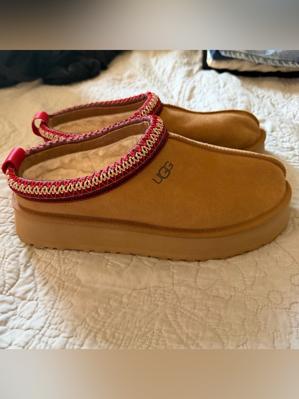 UGG Platform Chestnut Tazz II